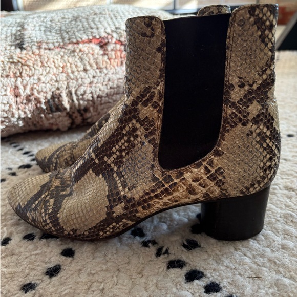 Isabel Marant Danae boots in snake print - Picture 2 of 7